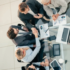 Zdrowa dieta wegańska: jak właściwie skomponować menu, by dostarczać organizmowi wszystkich niezbędnych składników?